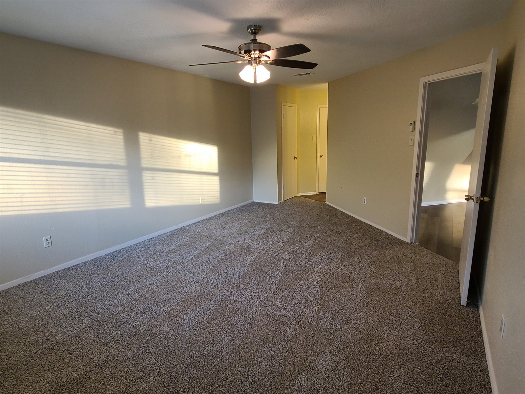 17123 Forelock Way Crosby, TX 77532 - Photo 10 of 21