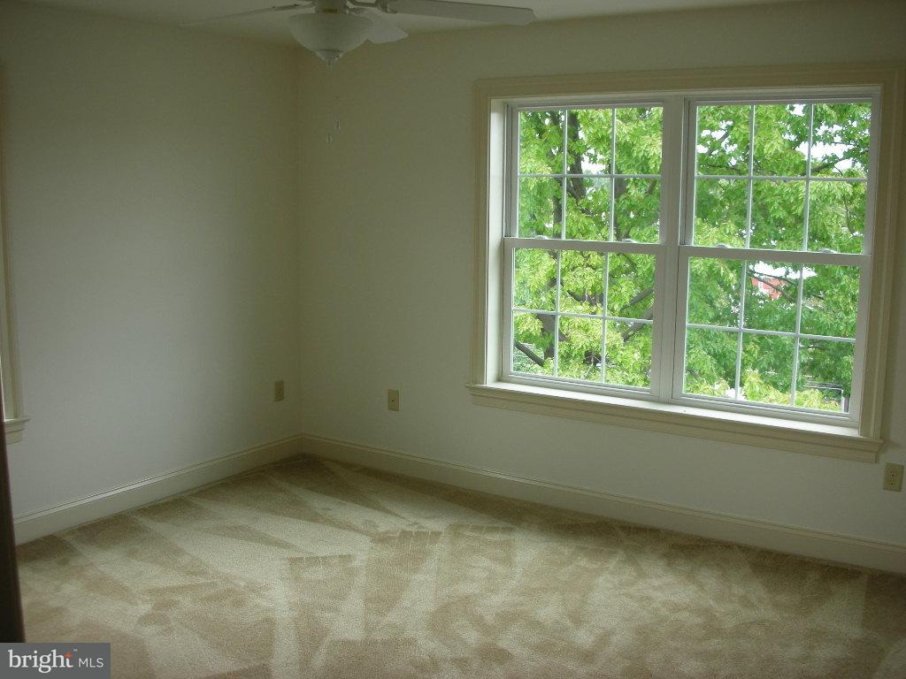 125 West Main Street Lititz, PA 17543 - Photo 9 of 12
