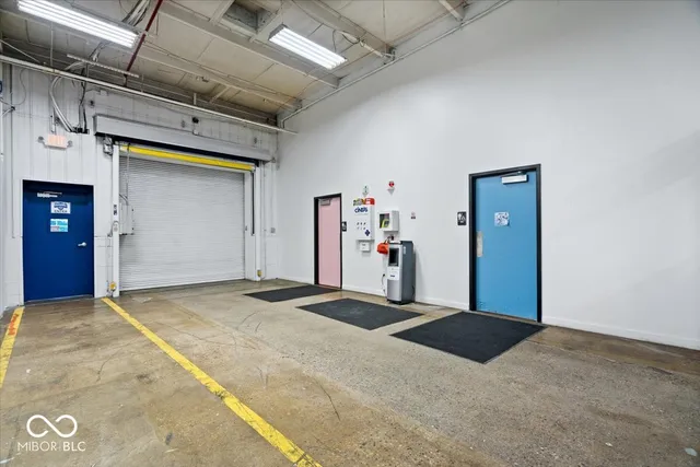 $7,500 | 201 West Carmel Drive, Carmel, IN 46032