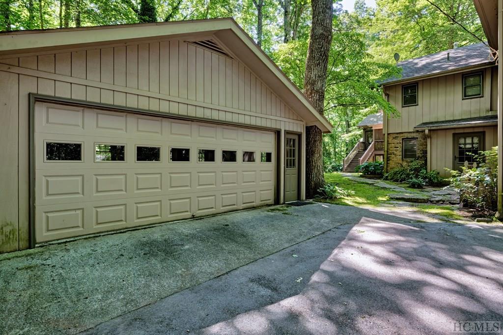 166 Crestwood Road Cashiers, NC 28717 - Photo 3 of 23 Gallery Image 3