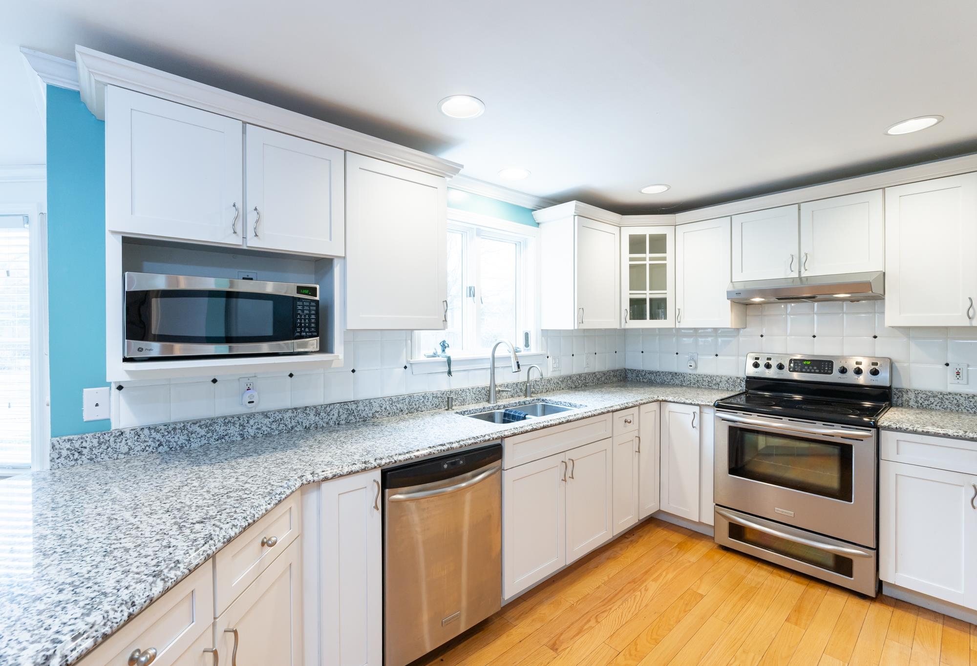 58 Mace Road Hampton, NH 03842 - Photo 11 of 52