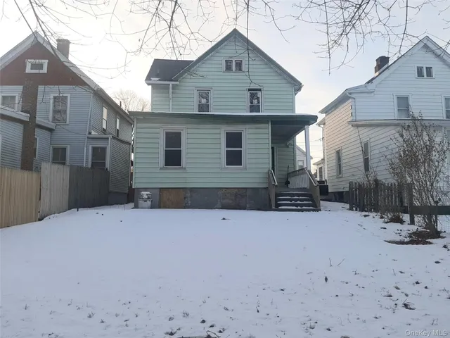 $2,500 | 3 Allen Place, Poughkeepsie, NY 12601