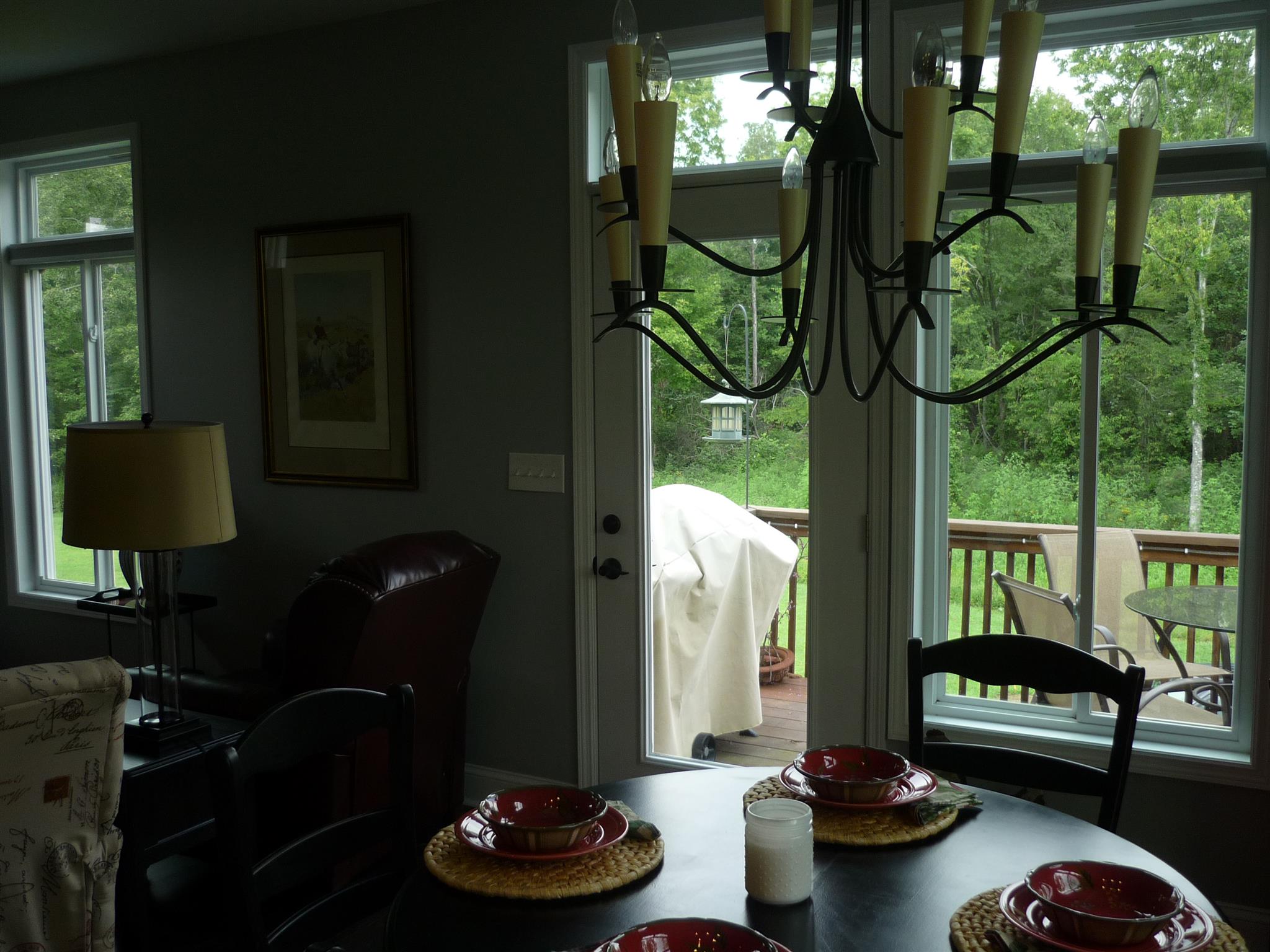 705 Union Ridge Road Wartrace, TN 37183 - Photo 9 of 13 a living room with furniture and a lamp