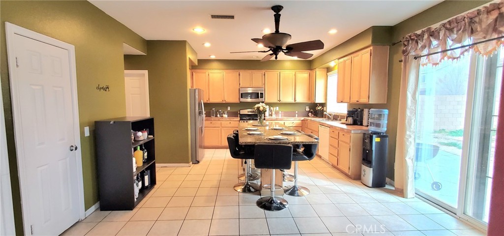 3116 Peaceful Way Lancaster, CA 93535 - Photo 5 of 10