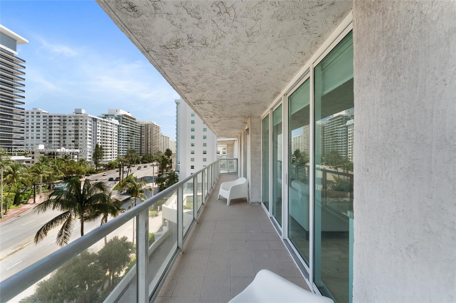 5900 Collins Avenue, Unit 604 Miami Beach, FL 33140 - Photo 7 of 30