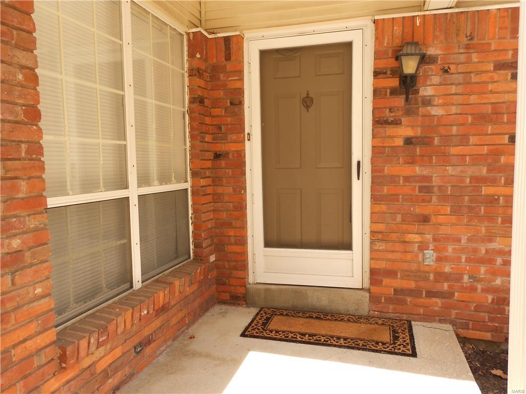 919 North Spoede Road St. Louis, MO 63146 - Photo 2 of 19 Gallery Image 2