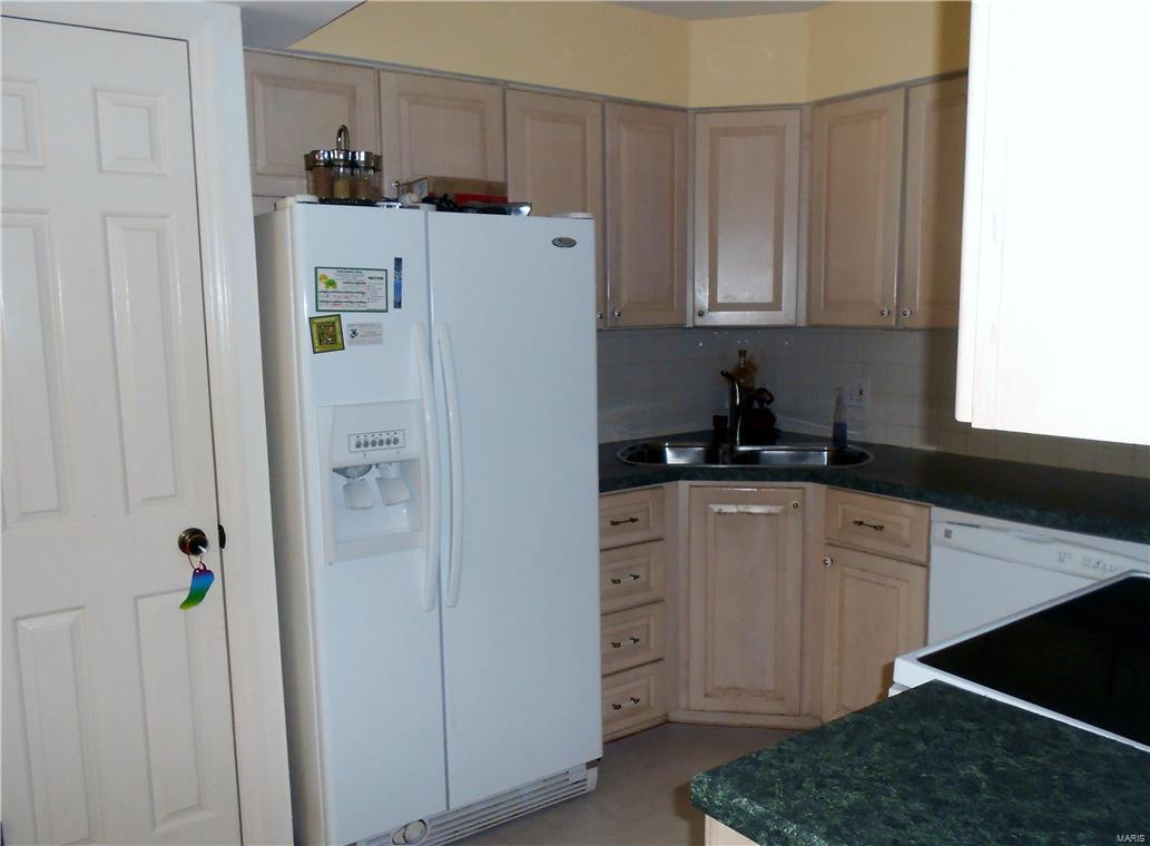 919 North Spoede Road St. Louis, MO 63146 - Photo 7 of 19 Gallery Image 7