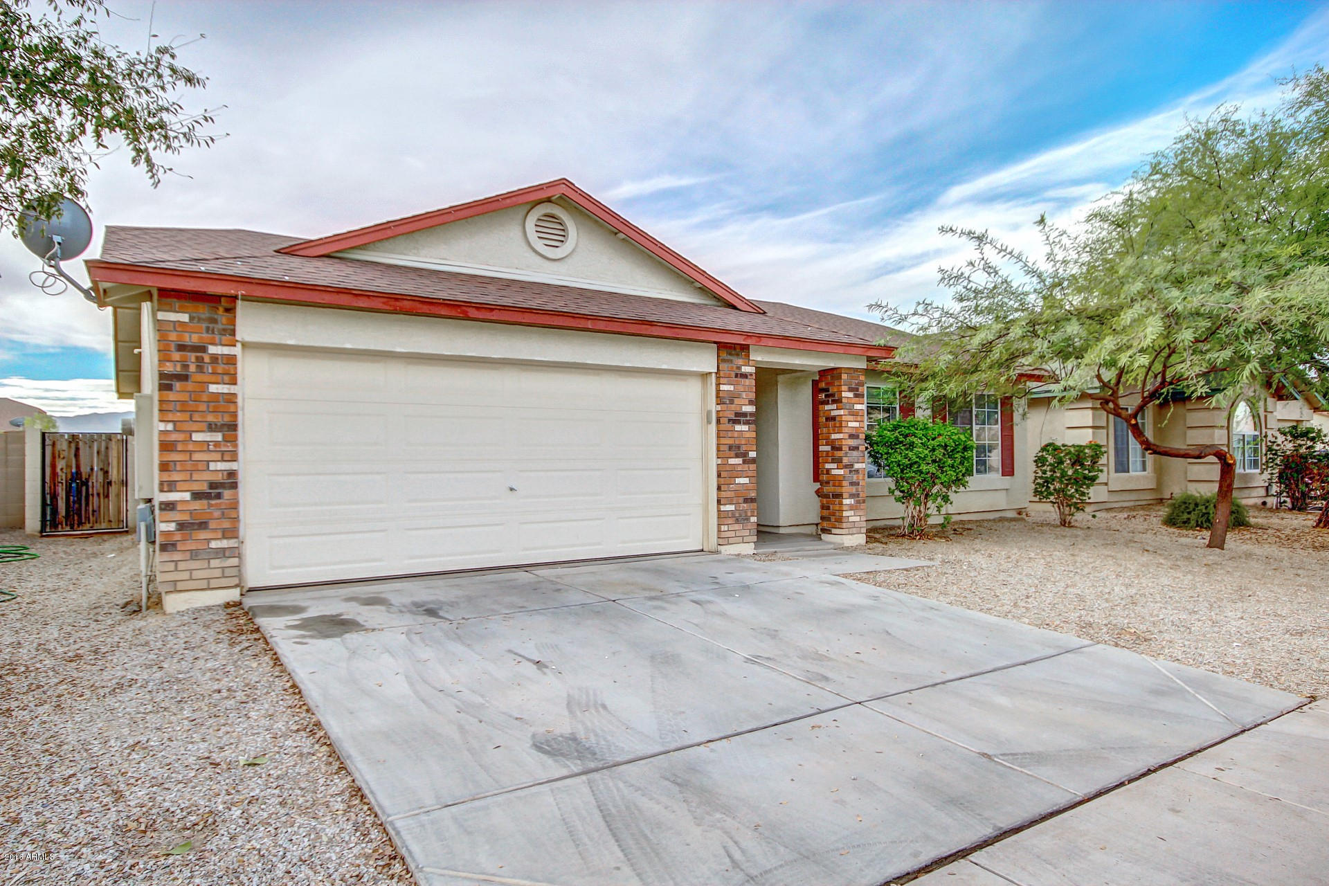 3009 West Pecan Road Phoenix, AZ 85041 - Photo 3 of 26 Pecan (3)