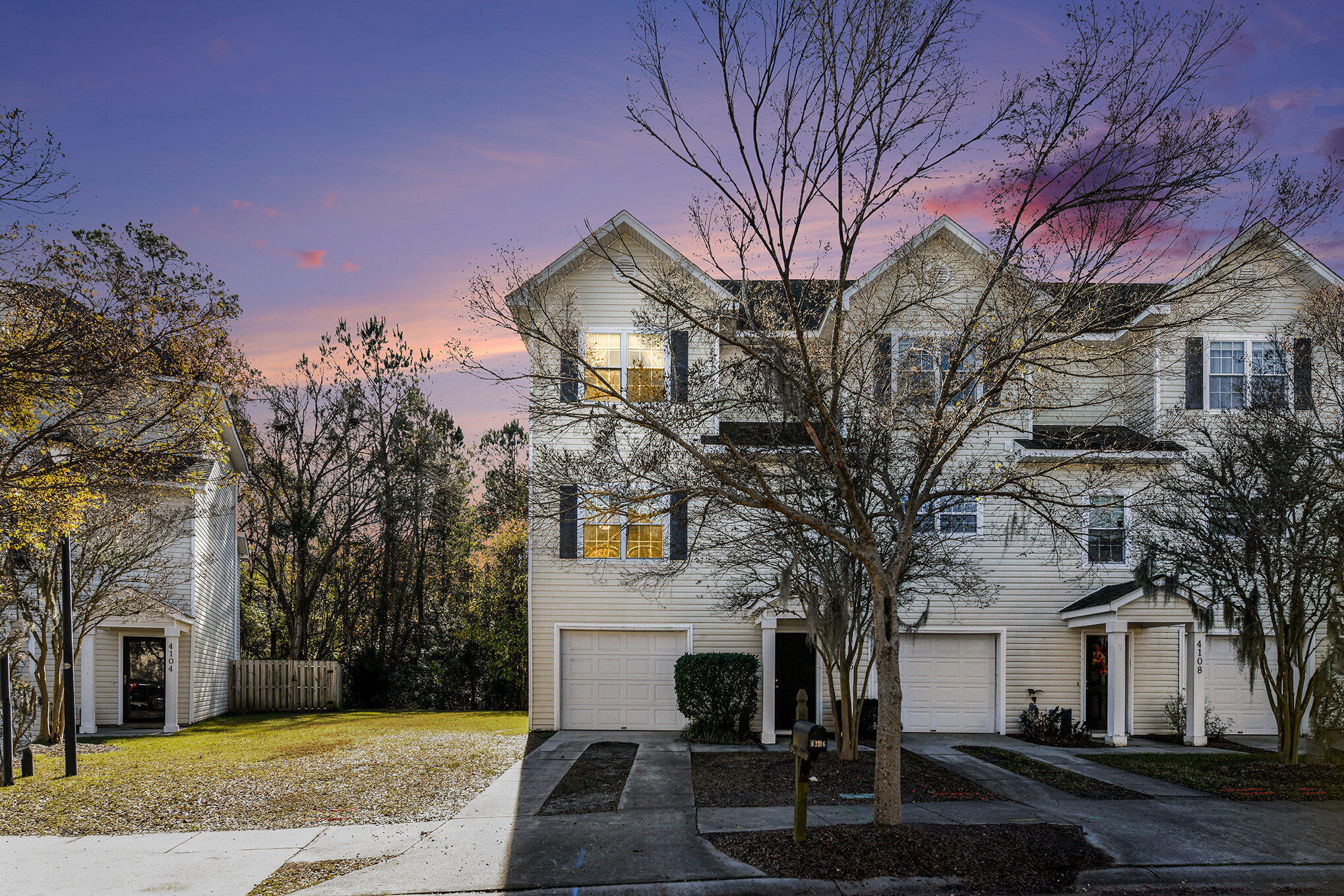 4106 Babbitt St front twilight