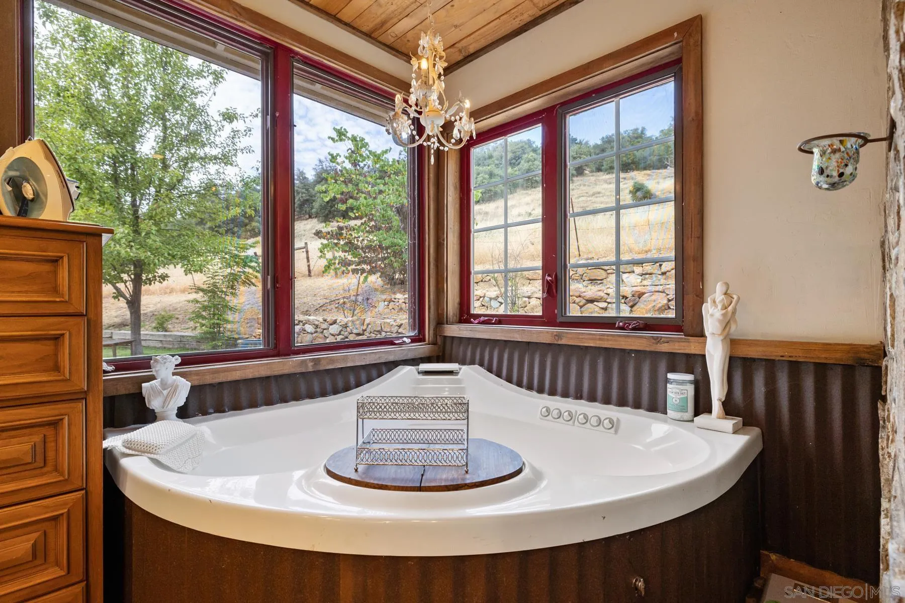 3141 Pine Hills Road Julian, CA 92036 - Photo 34 of 73 Gallery Image 34