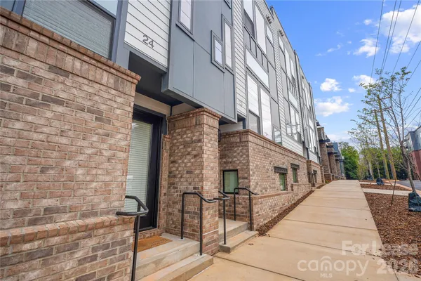 $2,799 | 411 Charles Avenue, Unit 35, Charlotte, NC 28205