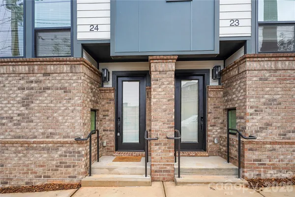 $2,799 | 411 Charles Avenue, Unit 35, Charlotte, NC 28205