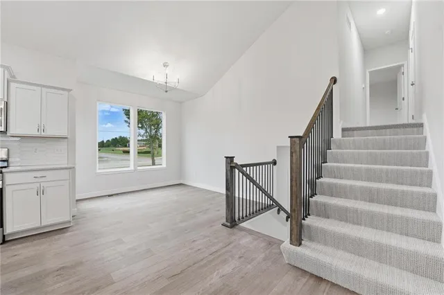 $419,900 | 409 Southwest Hawthorne Lane, Blue Springs, MO 64064