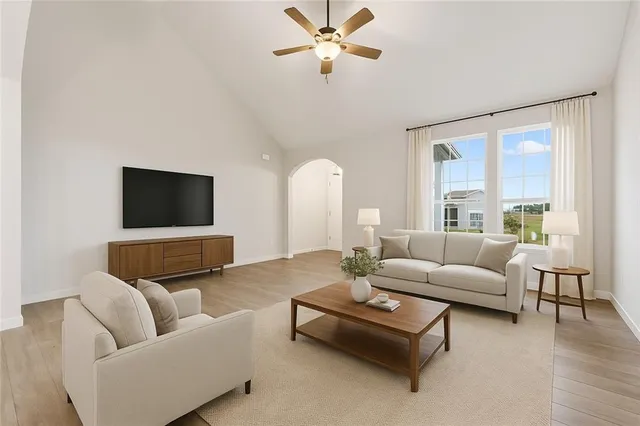 $419,900 | 409 Southwest Hawthorne Lane, Blue Springs, MO 64064