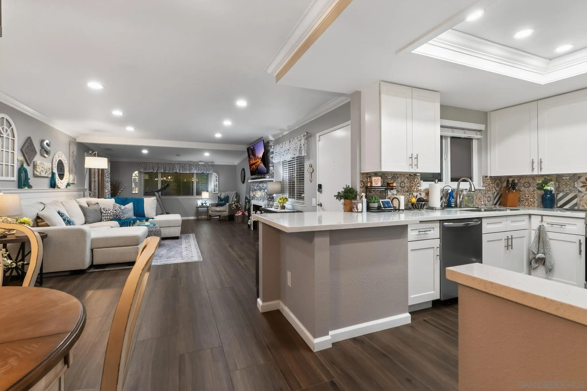 12461 Rios Road San Diego, CA 92128 - Photo 10 of 36 Gallery Image 10