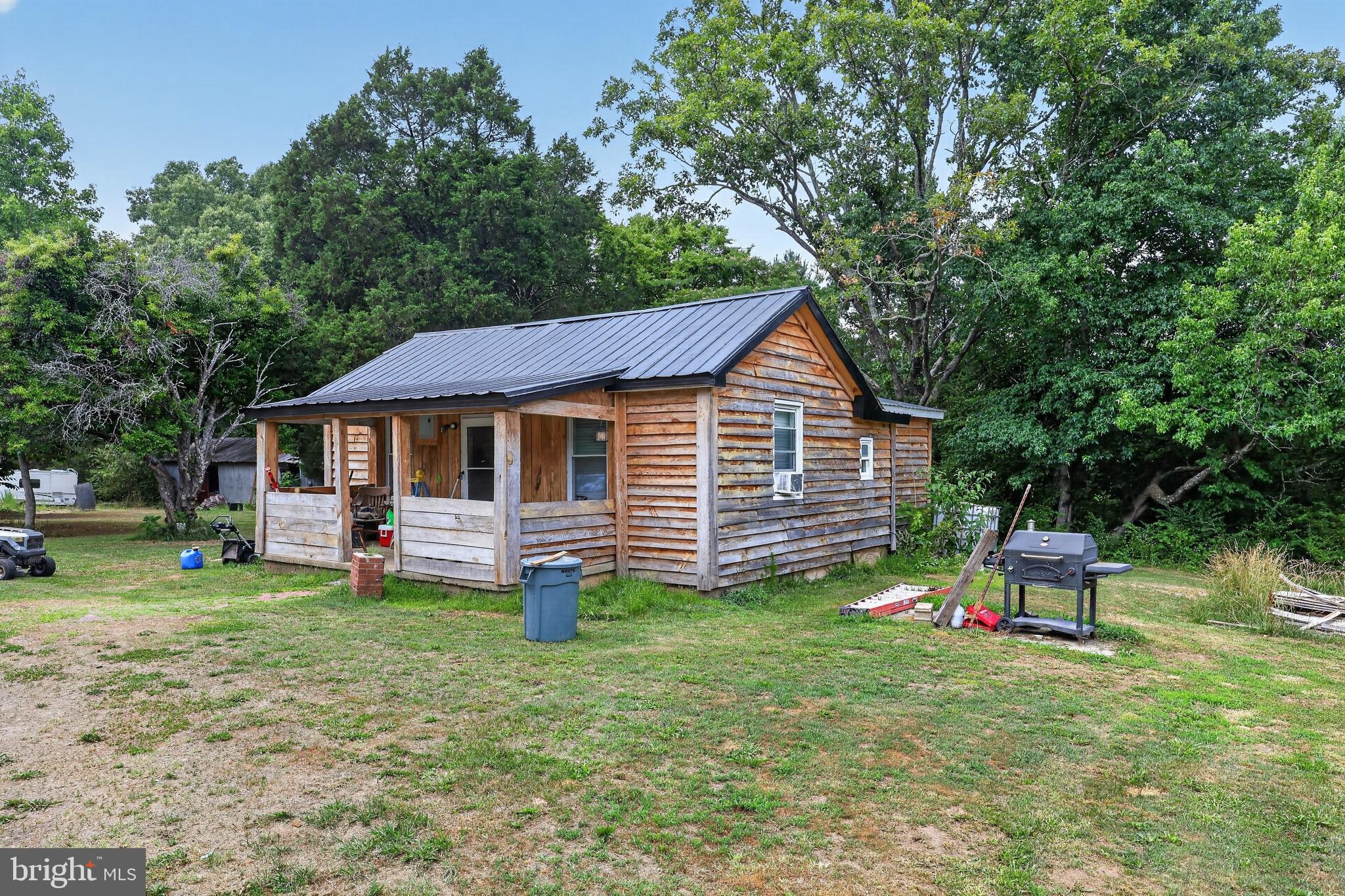 405 County Pond Road Lawrenceville, VA 23868 - Photo 2 of 15