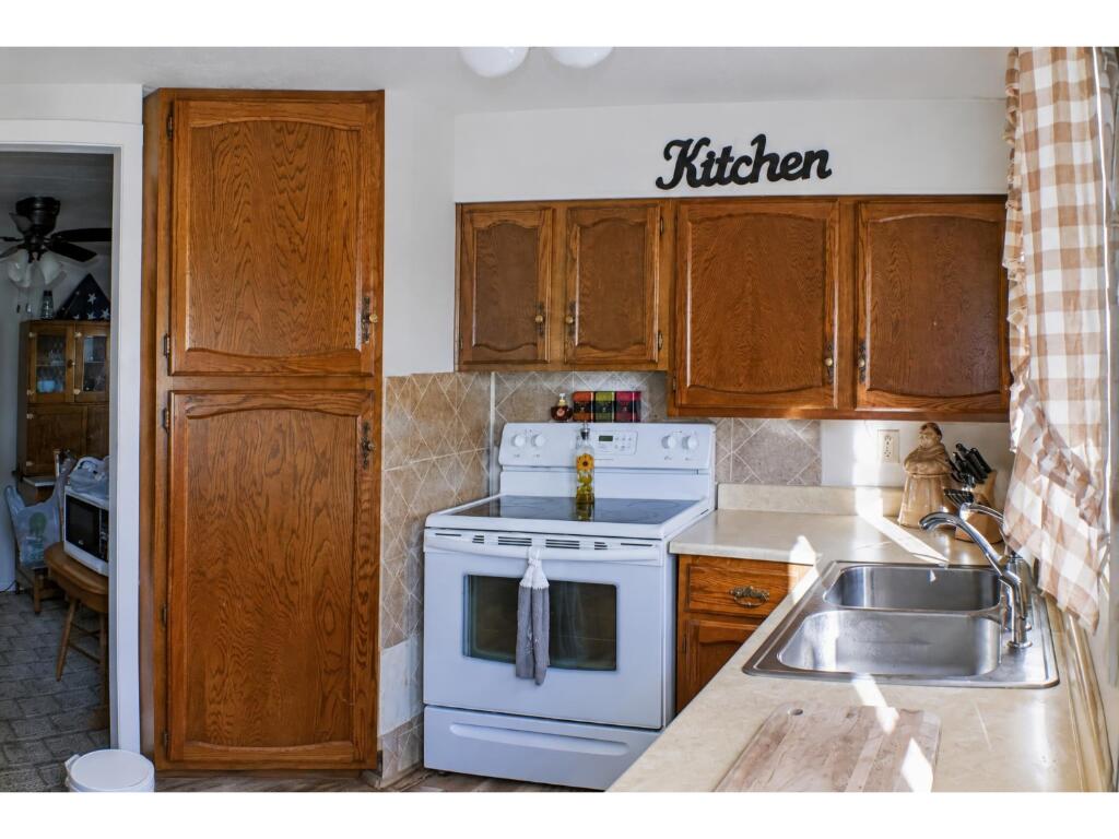 2614 13th Street Two Rivers, WI 54241 - Photo 8 of 59 kitchen.1