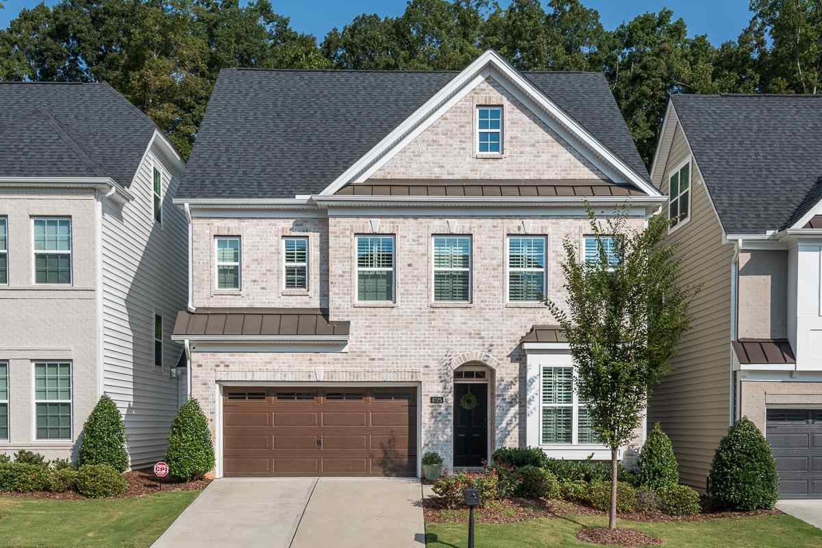 4025 Periwinkle Blue Ln