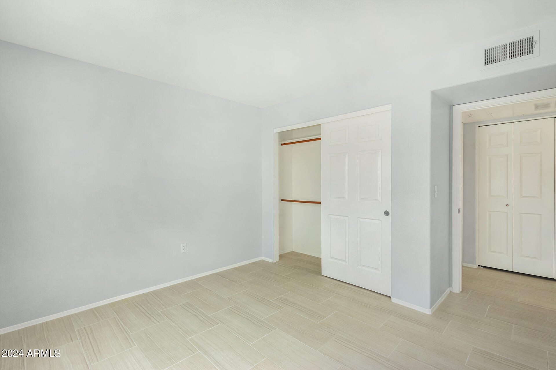 9990 North Scottsdale Road, Unit 1030 Paradise Valley, AZ 85253 - Photo 31 of 40 a view of an empty room