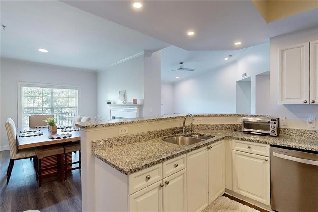 3275 Lenox Road Northeast, Unit 413 Atlanta, GA 30324 - Photo 30 of 52