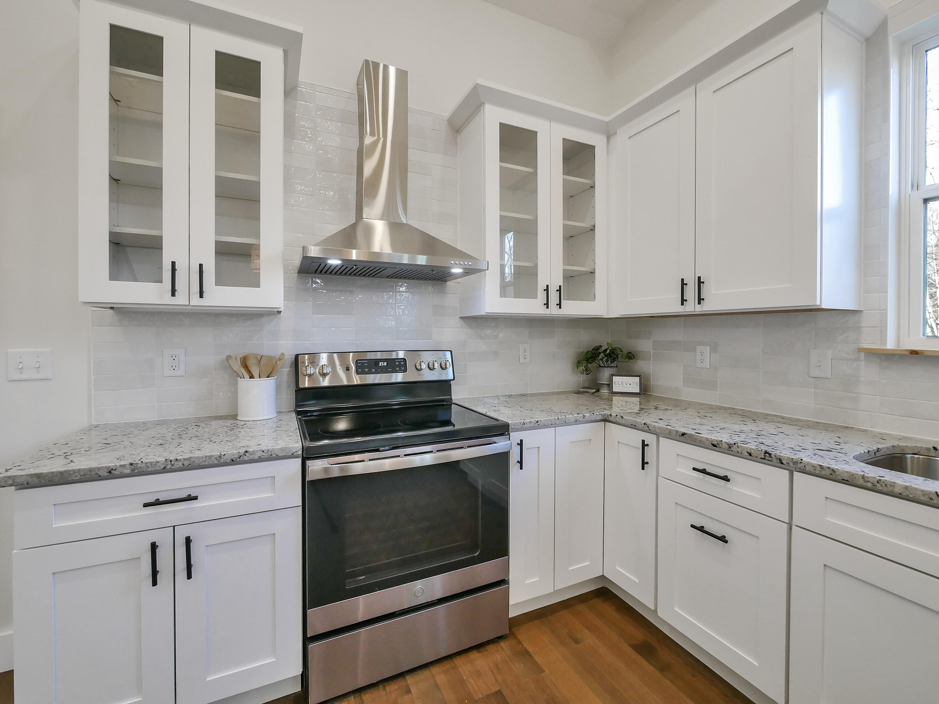 7517 Clyde Road Chattanooga, TN 37421 - Photo 10 of 31 26-P1380010