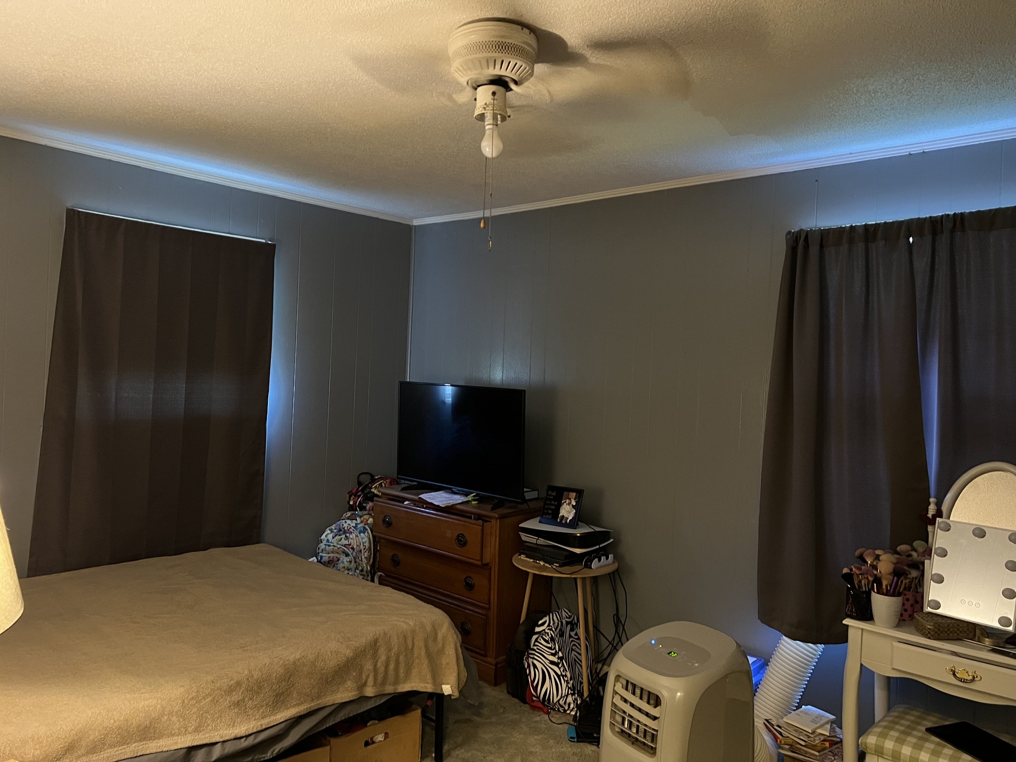 121 Dell Road Gruetli Laager, TN 37339 - Photo 4 of 14 a bedroom with a bed and a tv