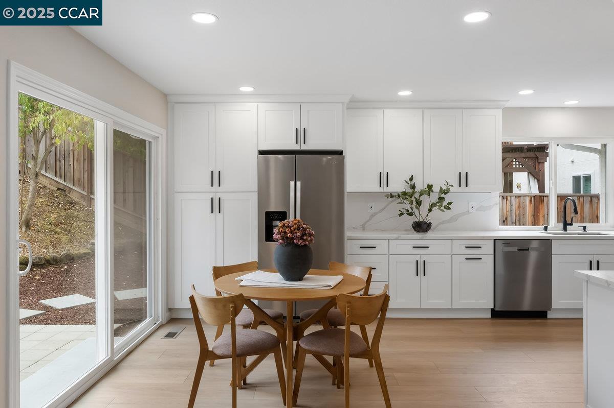 5513 Rothman Court Castro Valley, CA 94552 - Photo 13 of 48