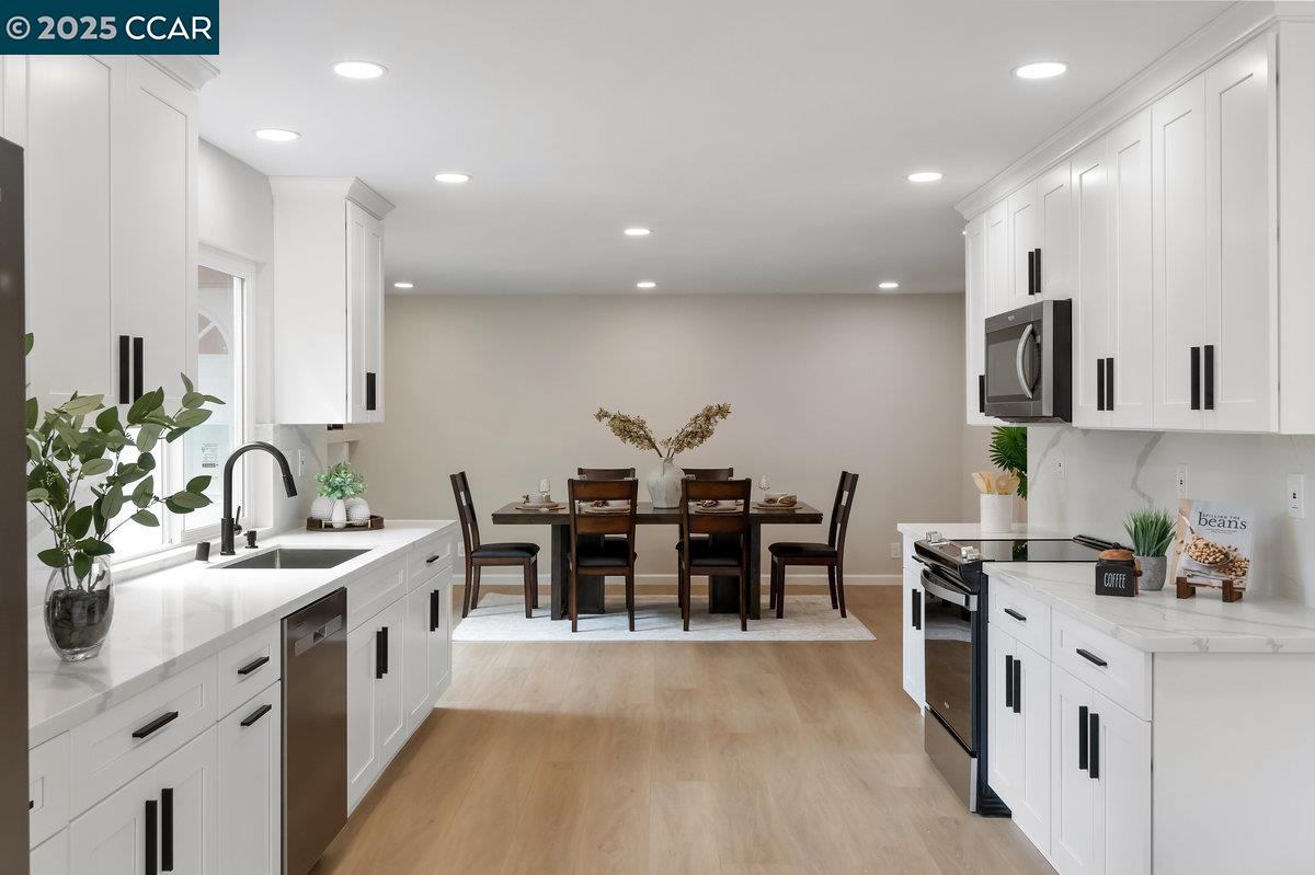 5513 Rothman Court Castro Valley, CA 94552 - Photo 7 of 48