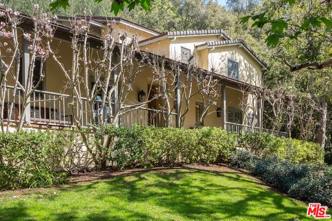 966 Stone Canyon Road Los Angeles, CA 90077 - Photo 2 of 42