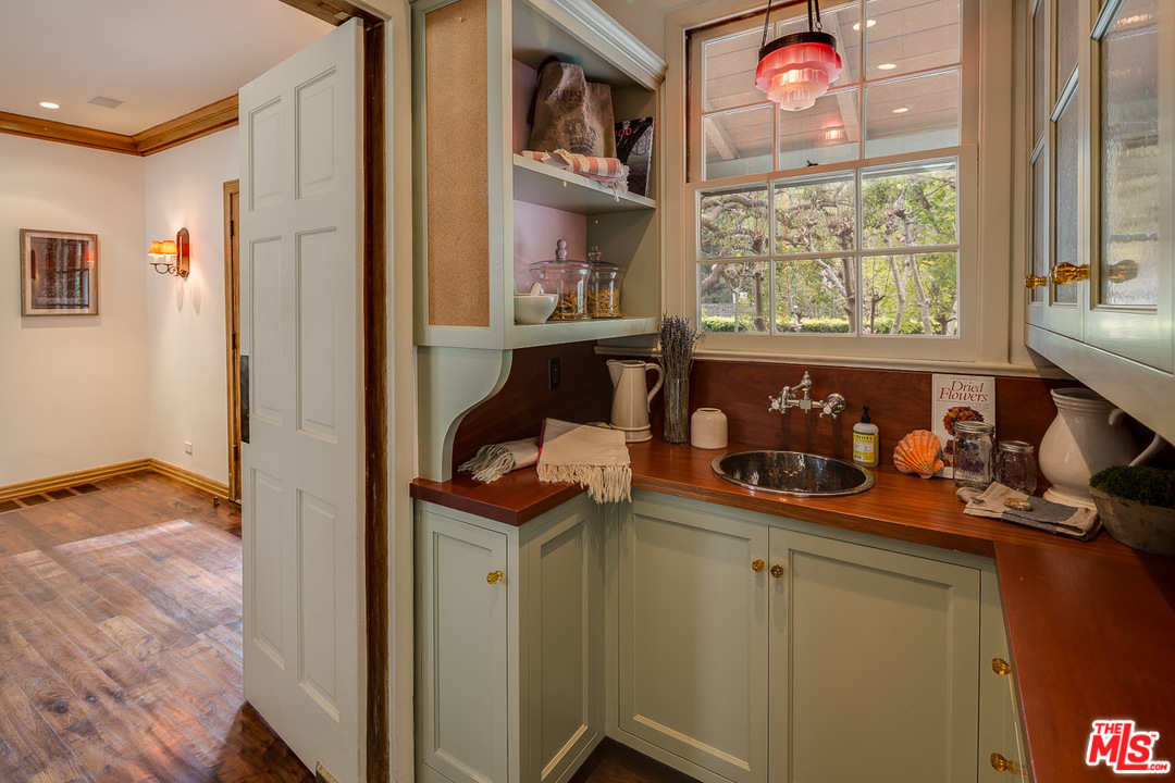 966 Stone Canyon Road Los Angeles, CA 90077 - Photo 13 of 42