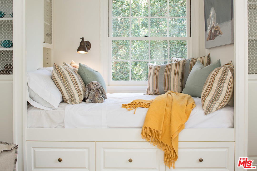 966 Stone Canyon Road Los Angeles, CA 90077 - Photo 25 of 42