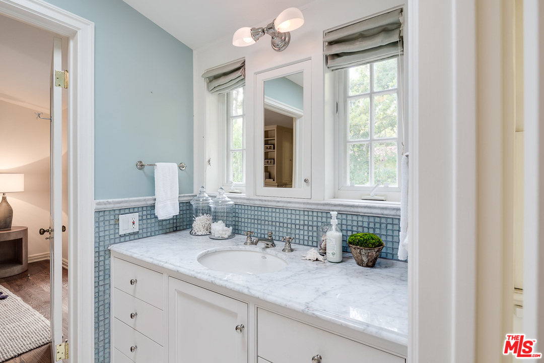 966 Stone Canyon Road Los Angeles, CA 90077 - Photo 30 of 42