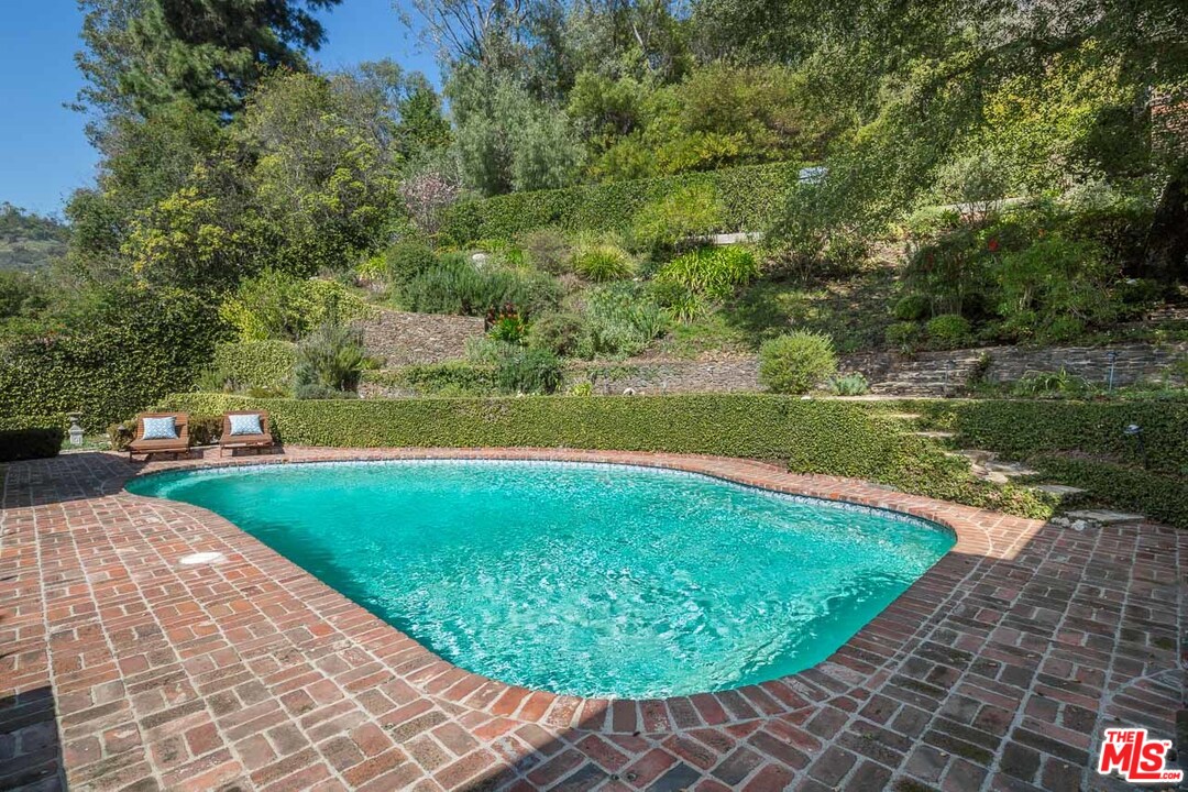 966 Stone Canyon Road Los Angeles, CA 90077 - Photo 37 of 42