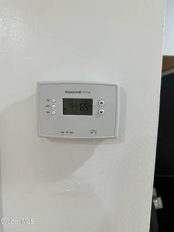 $1,350 | 27 McElwain Avenue, Cohoes, NY 12047