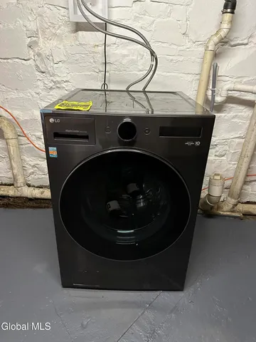 $1,350 | 27 McElwain Avenue, Cohoes, NY 12047