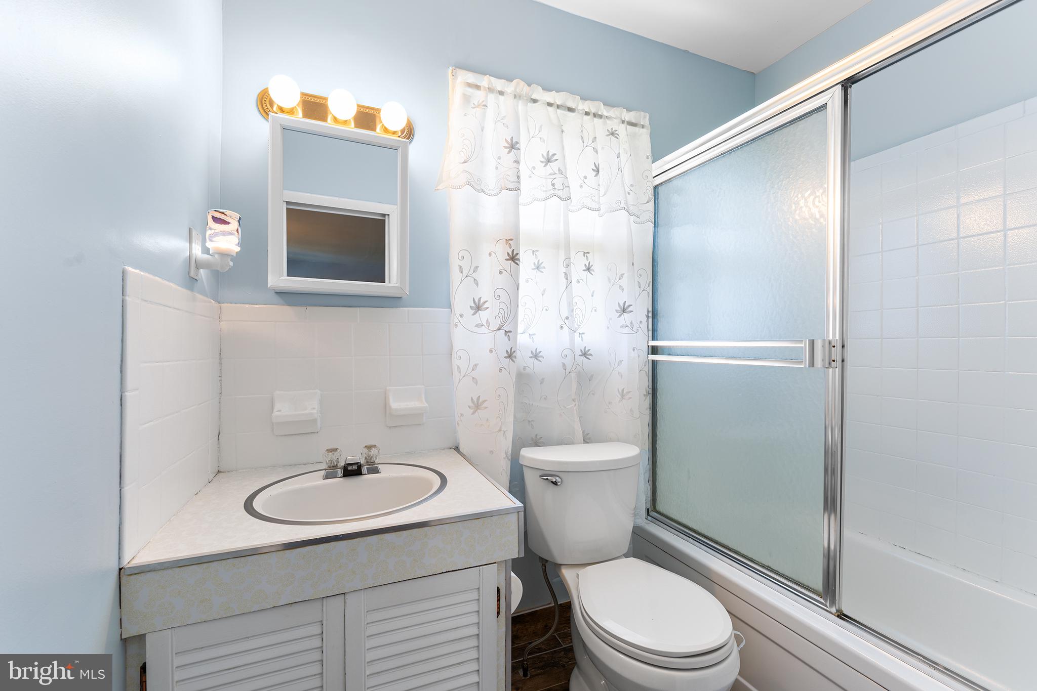 633 Beverly Drive Magnolia, NJ 08049 - Photo 11 of 30