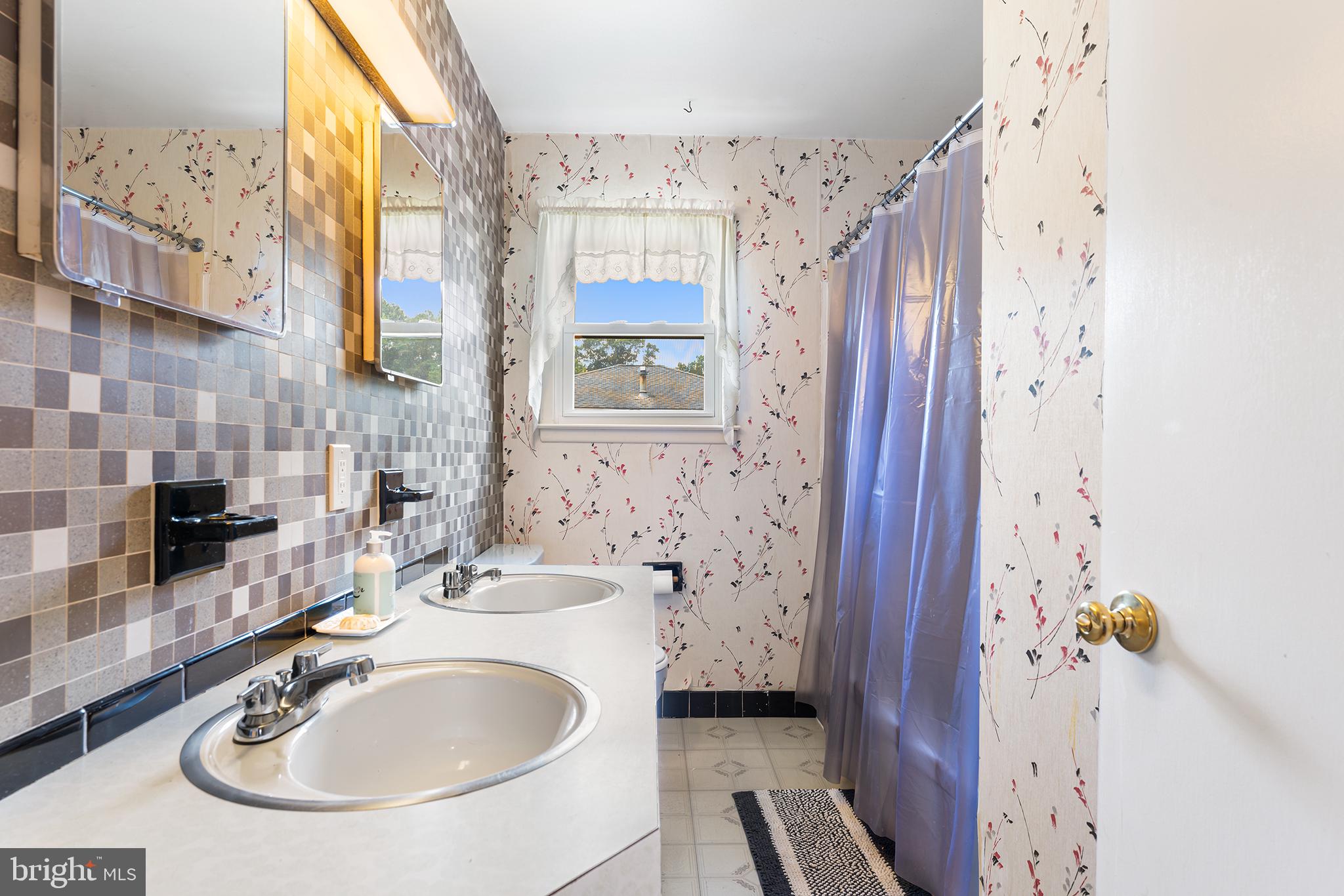 633 Beverly Drive Magnolia, NJ 08049 - Photo 16 of 30