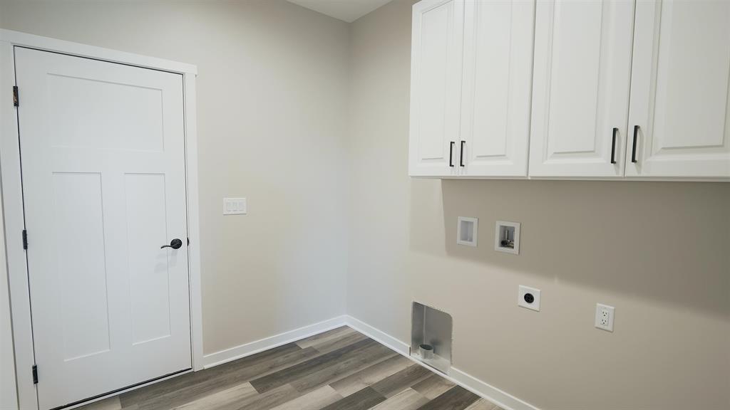 924 Duke Street Brownsville, WI 53006 - Photo 6 of 10 SIMILAR PHOTO