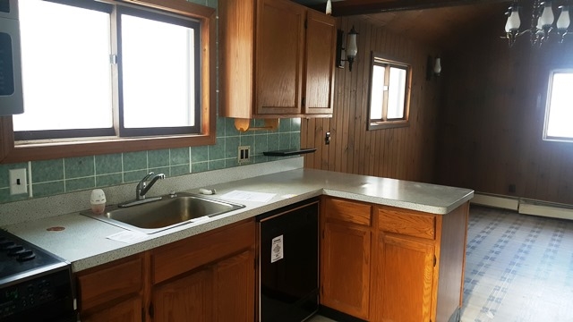 66 Spruce Road Bethlehem, NH 03574 - Photo 5 of 37 Gallery Image 5