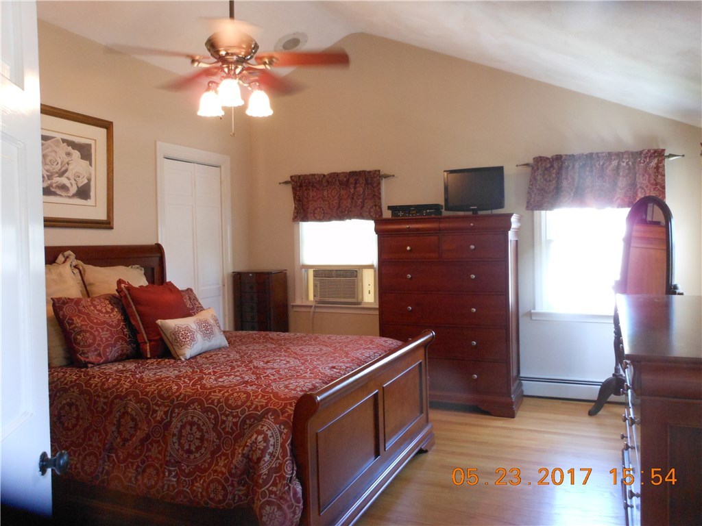 377 Spring Green Road Warwick, RI 02888 - Photo 13 of 23 Masterbed