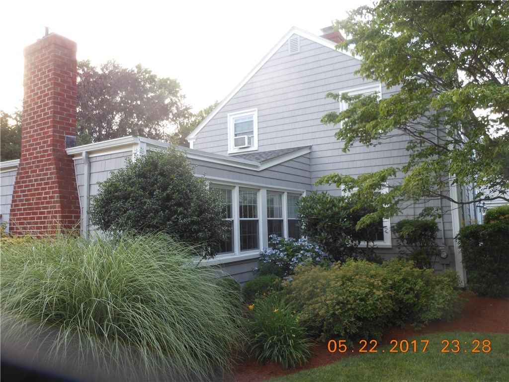 377 Spring Green Road Warwick, RI 02888 - Photo 3 of 23 Den wit Gas Fireplace