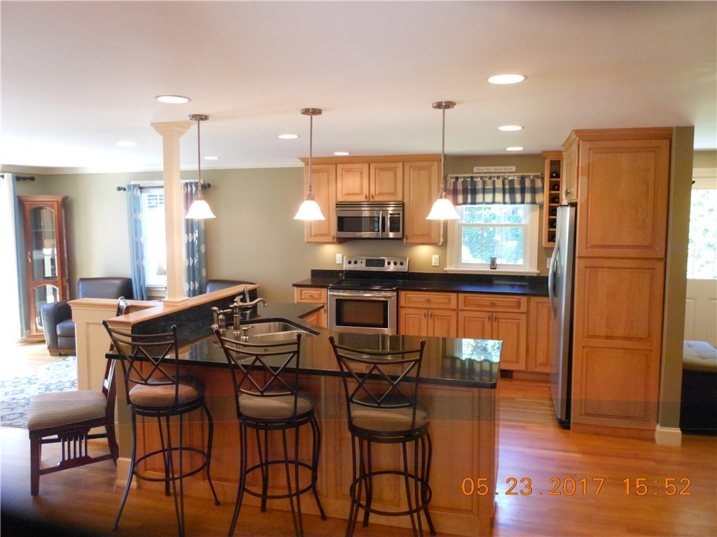 377 Spring Green Road Warwick, RI 02888 - Photo 9 of 23 Kitchen