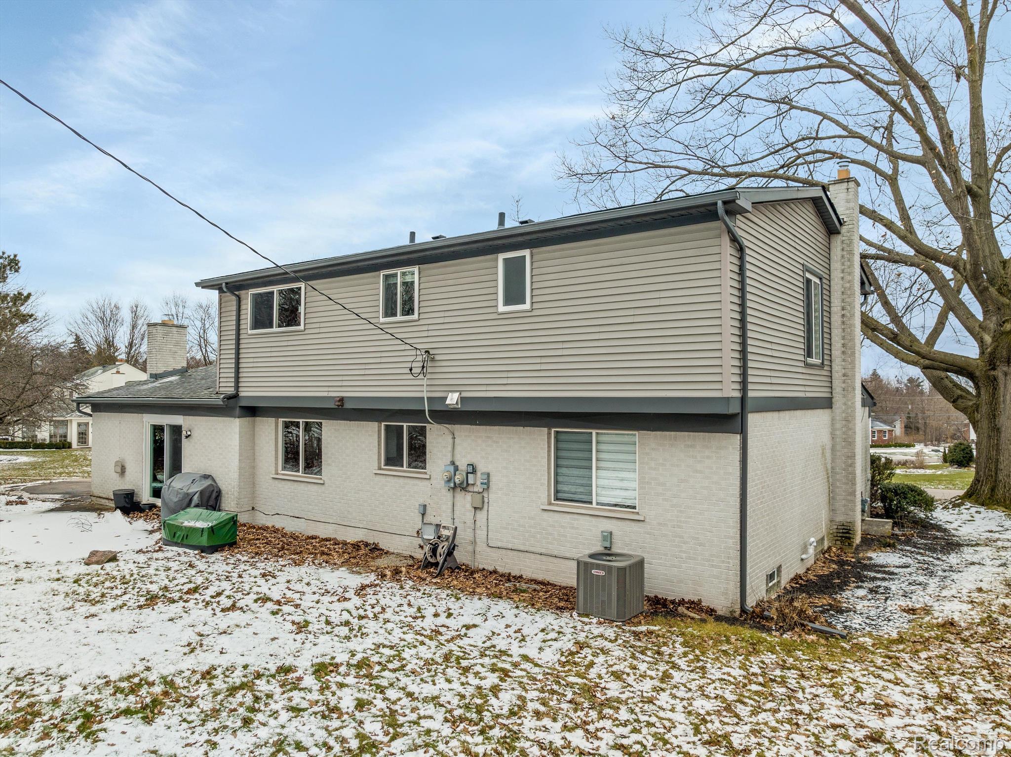 4223 Fieldbrook Road West Bloomfield, MI 48323 - Photo 29 of 31 Gallery Image 29