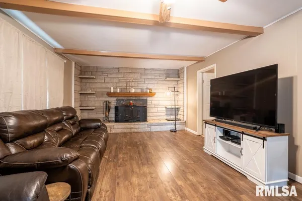 $110,000 | 302 Benedict Street, Valier, IL 62891