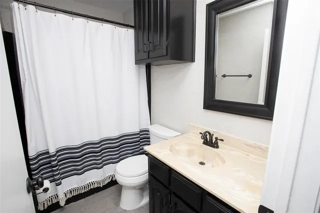 $424,900 | 1408 Doral Court, Graham, TX 76450