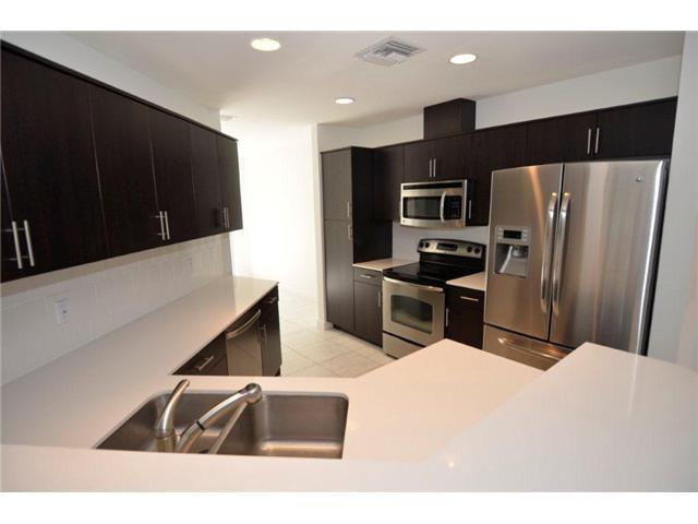 5166 Majorca Club Drive Boca Raton, FL 33486 - Photo 5 of 14 maj counter