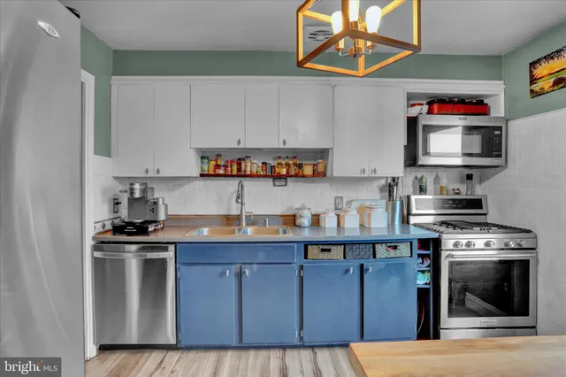 $349,900 | 3 Cedarwood Road, Reading, PA 19610