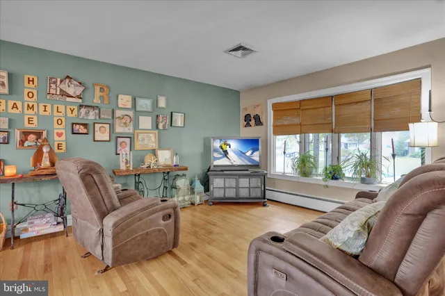 $349,900 | 3 Cedarwood Road, Reading, PA 19610