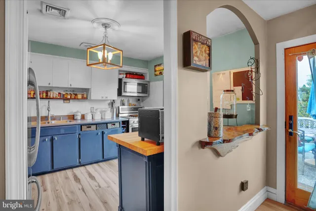 $349,900 | 3 Cedarwood Road, Reading, PA 19610