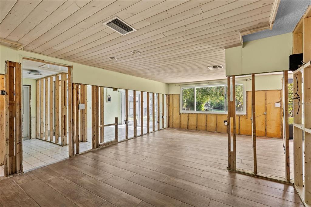 6090 Waverly Road Weeki Wachee, FL 34607 - Photo 28 of 40 Gallery Image 28